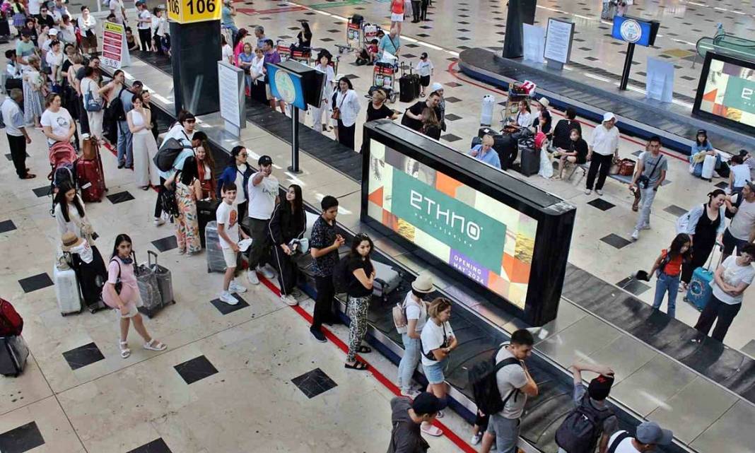 O kente geçen yıl 8 milyon ziyaretçi geldi: Bu yıl 12 milyon kişi bekleniyor! Yerli yabancı turistler akın ediyor 16